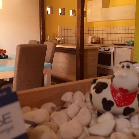 Village House Moo Moo Вране Экстерьер фото